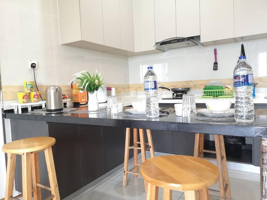 ג'והור בהרו Country Garden Bay Point Homestay By Easyhomestay מראה חיצוני תמונה