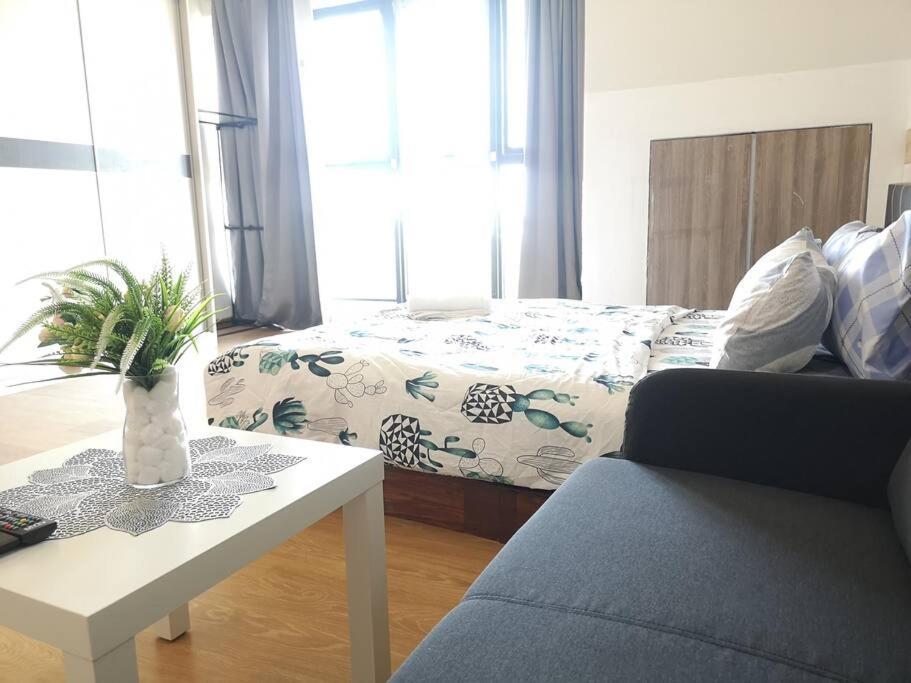 ג'והור בהרו Country Garden Bay Point Homestay By Easyhomestay מראה חיצוני תמונה