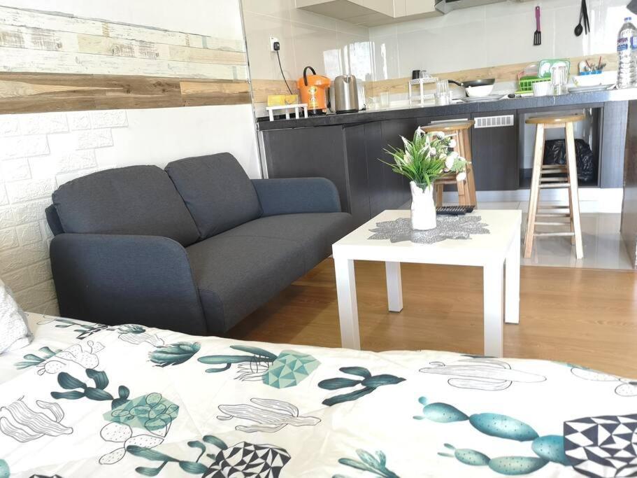 ג'והור בהרו Country Garden Bay Point Homestay By Easyhomestay מראה חיצוני תמונה